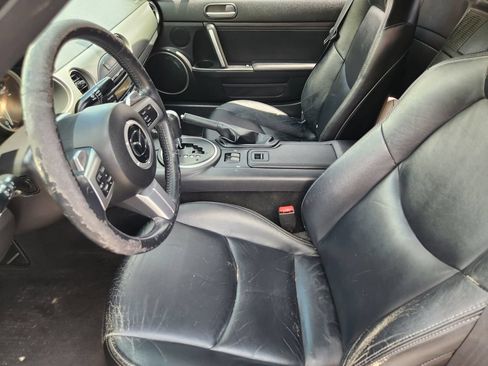 Used 2010 MAZDA MX-5 Miata Grand Touring w/ Premium Pkg RWD image 16