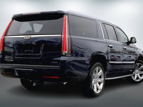 Used 2019 Cadillac Escalade ESV Luxury image 12