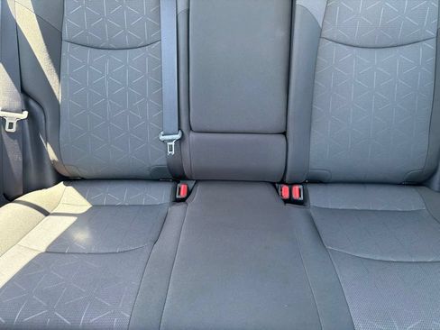 Used 2025 Toyota RAV4 XLE FWD image 19