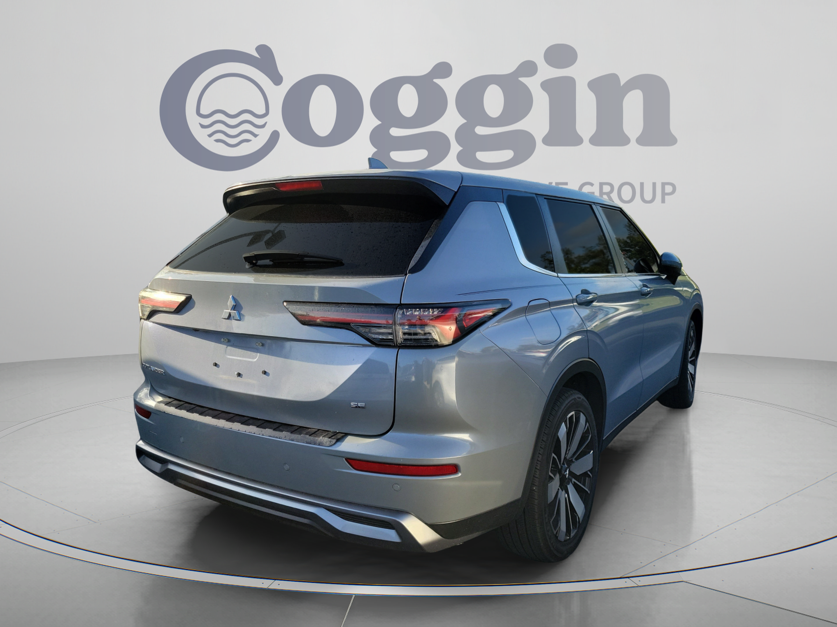 Used 2025 Mitsubishi Outlander SE FWD image 5