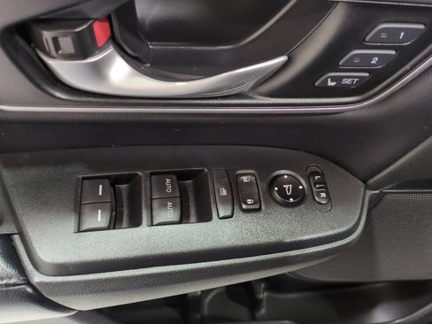 Used 2018 Honda CR-V EX-L image 17