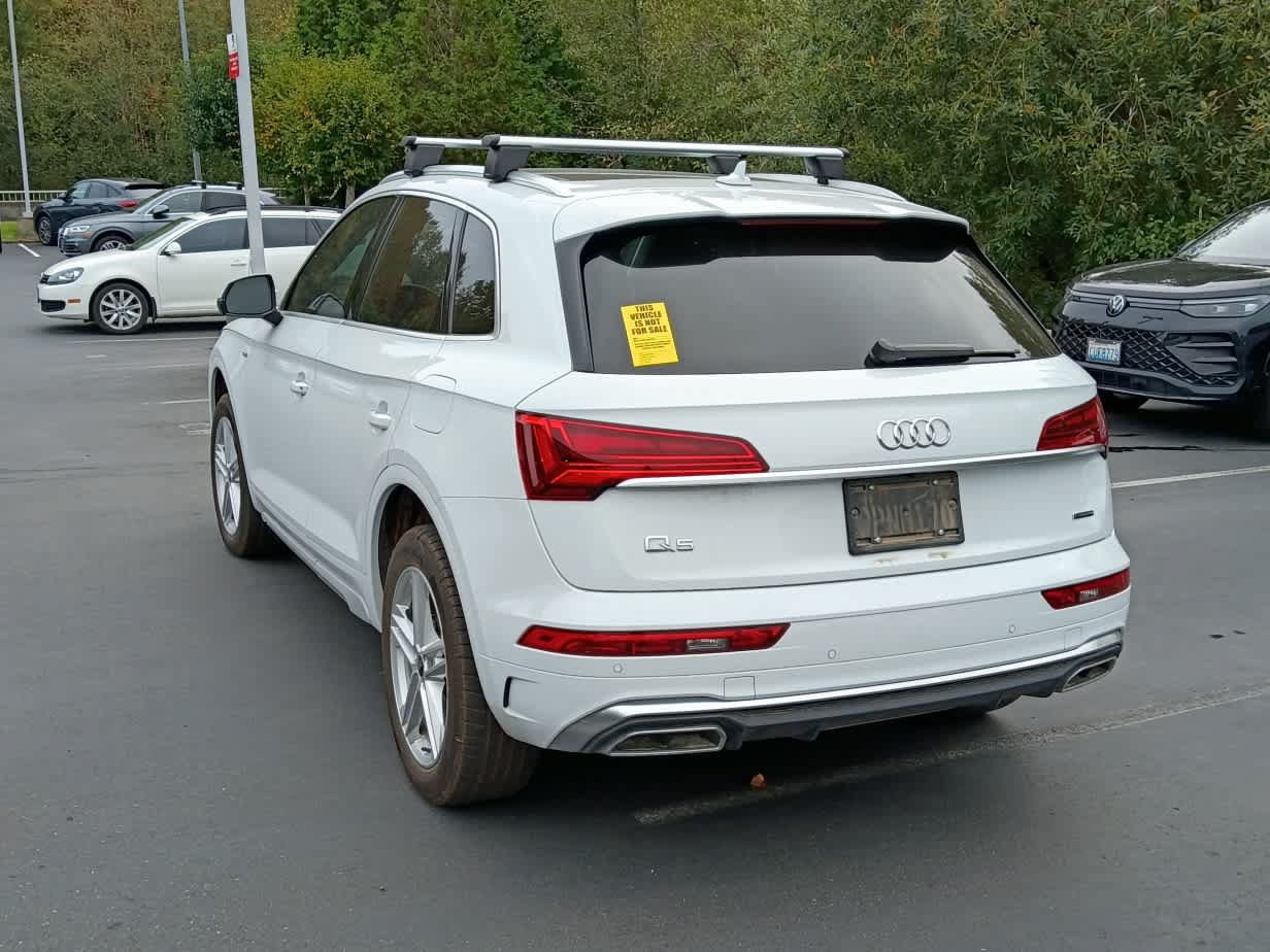 Used 2024 Audi Q5 e Premium w/ Convenience Package AWD/4WD image 3