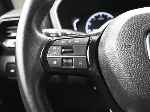 Used 2023 Honda Pilot EX-L image 18