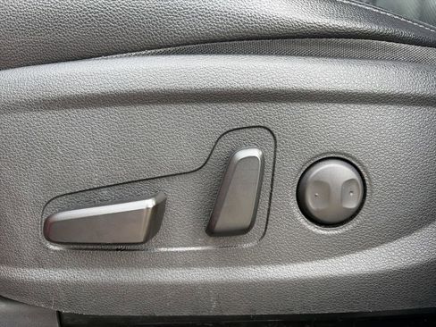 Used 2019 Hyundai Santa Fe Limited image 13