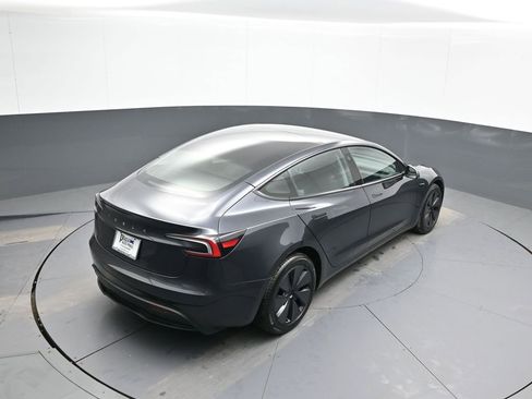 Used 2025 Tesla Model 3 Long Range image 40