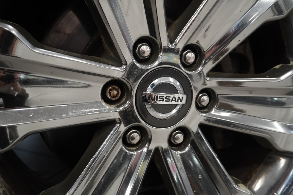 Used 2018 Nissan Titan SV w/ SV Convenience Package AWD/4WD image 45