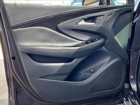 Used 2017 Buick Envision Essence w/ LPO, Cargo Package image 25