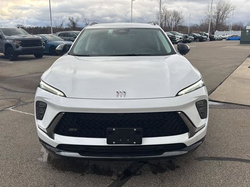 Used 2025 Buick Envision Sport Touring image 10