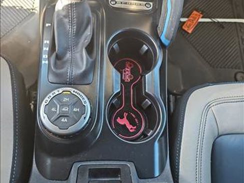 Certified 2024 Ford Bronco Wildtrak image 19