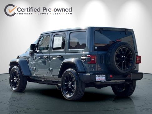 Certified 2025 Jeep Wrangler Unlimited Sahara w/ Safety Group AWD/4WD image 6