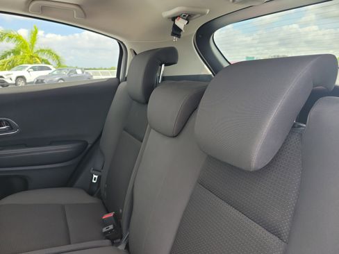Used 2022 Honda HR-V EX image 11