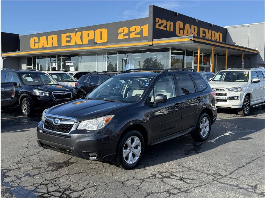 Used 2015 Subaru Forester 2.5i Premium AWD/4WD image 1