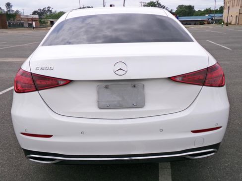 Used 2024 Mercedes-Benz C 300 Sedan image 4