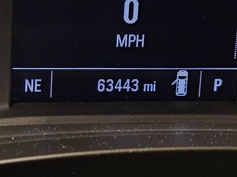 Used 2023 Chevrolet Traverse LT FWD image 29