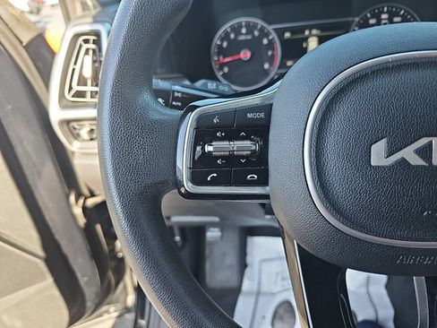 Used 2022 Kia Sorento LX FWD image 20