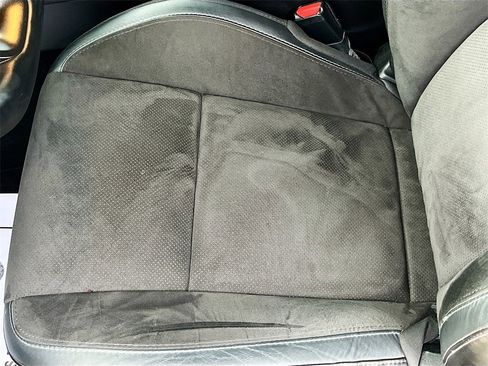 Used 2023 Dodge Challenger R/T w/ Plus Package image 20