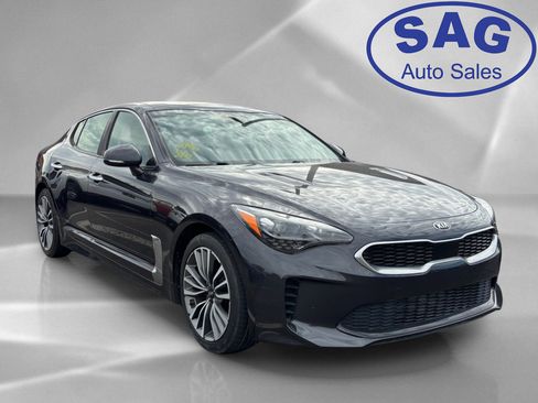 Used 2019 Kia Stinger Premium RWD image 2