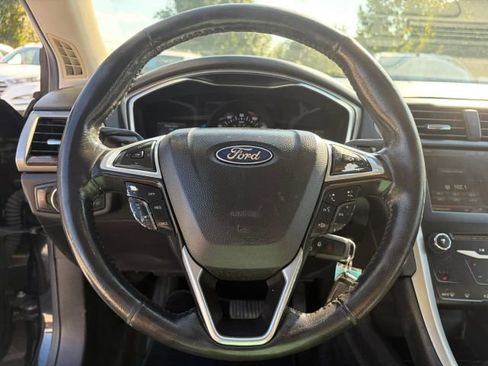 Used 2013 Ford Fusion SE FWD image 14