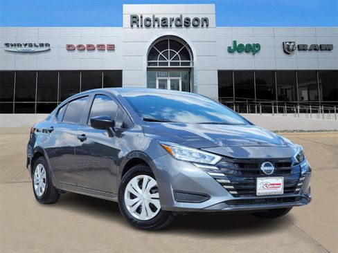 Used 2025 Nissan Versa S w/ Trunk Package image 1