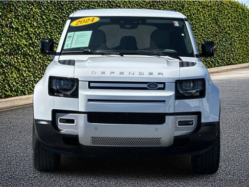 Used 2024 Land Rover Defender 110 S AWD/4WD image 9