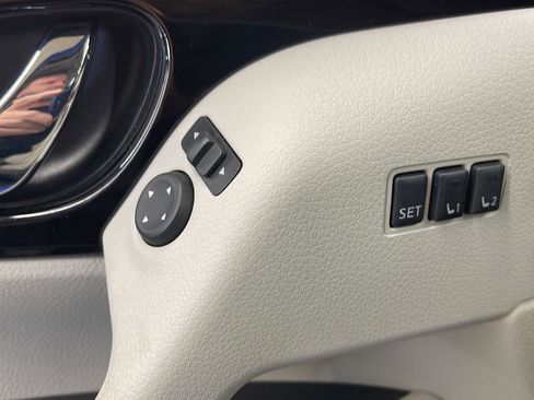 Used 2021 Nissan Rogue Sport SL w/ Premium Package image 15