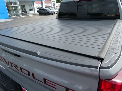 Certified 2024 Chevrolet Silverado 1500 LT Trail Boss w/ Convenience Package II AWD/4WD image 15