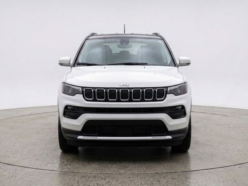 Used 2025 Jeep Compass Limited image 2