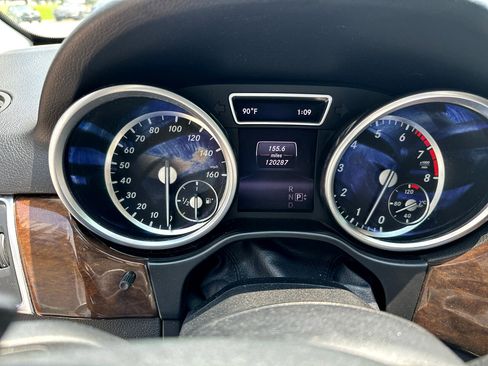 Used 2014 Mercedes-Benz ML 350 4MATIC w/ Premium 1 Package image 12
