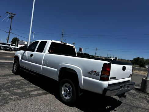 Used 2004 GMC Sierra 3500 SLE w/ Heavy-Duty Power Package AWD/4WD image 3