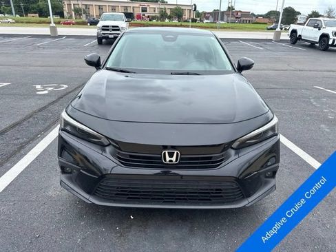 Used 2022 Honda Civic Touring image 3