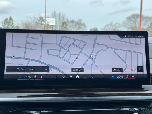 Used 2026 BMW X6 xDrive40i image 5