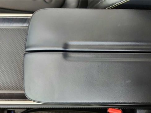 Used 2024 Rivian R1S Adventure image 53