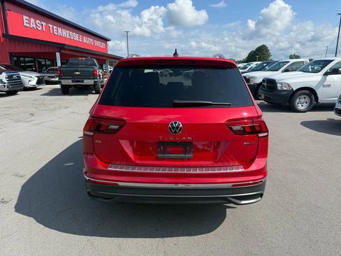 Used 2022 Volkswagen Tiguan SE image 5
