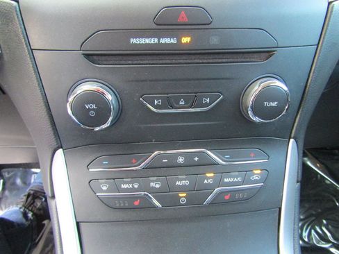 Used 2018 Ford Edge SEL w/ Equipment Group 201A image 18