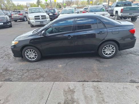 Used 2011 Toyota Corolla LE image 5