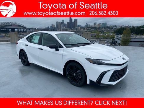 New 2026 Toyota Camry Hybrid AWD/4WD image 1