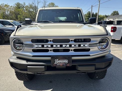 New 2025 Ford Bronco 4-Door AWD/4WD image 2