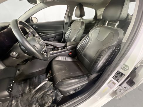 Used 2021 Hyundai Elantra Limited image 22