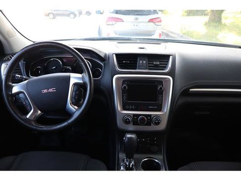 Used 2015 GMC Acadia SLE FWD image 7