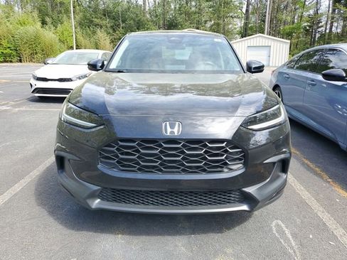 Used 2023 Honda HR-V LX image 2