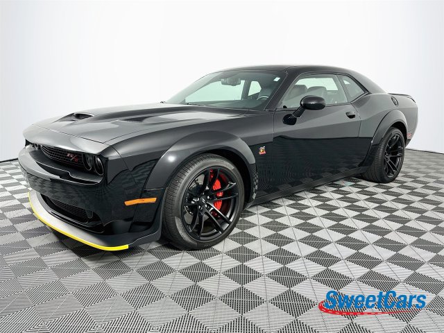 Used 2022 Dodge Challenger R/T Scat Pack RWD image 3