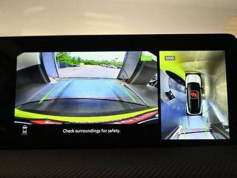 Used 2025 Nissan Kicks SR FWD image 3