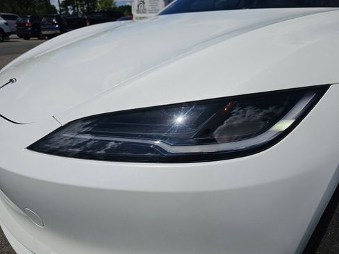 Used 2024 Tesla Model 3 Long Range RWD image 33