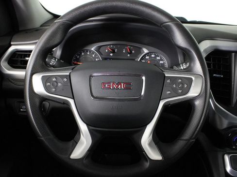 Used 2022 GMC Acadia SLE w/ Driver Convenience Package FWD image 9