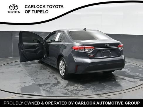 Used 2025 Toyota Corolla LE FWD image 11