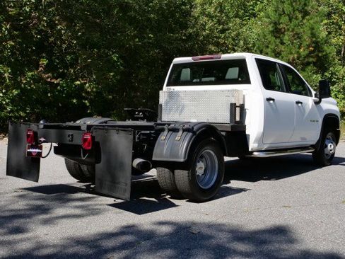 Used 2024 Chevrolet Silverado 3500 W/T w/ WT Fleet Convenience Package image 9