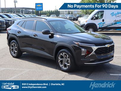 Used 2025 Chevrolet Trax LT w/ Driver Confidence Package