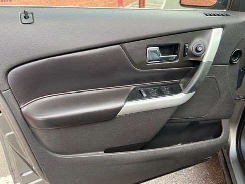 Used 2013 Ford Edge Limited AWD/4WD image 19