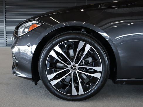 Used 2022 Mercedes-Benz C 300 Sedan image 4