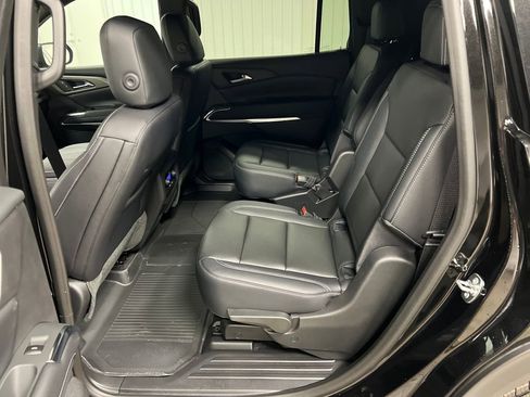 New 2026 Chevrolet Traverse LT w/ Midnight/Sport Edition AWD/4WD image 13